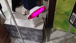 アピタの店舗に珍しくF05がいる呼び込み君