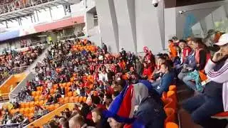 Болельщики на странном стадионе в Екатеринбурге