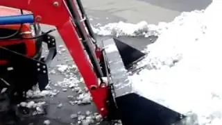 Фронтальный погрузчик на трактор KIOTI CK35