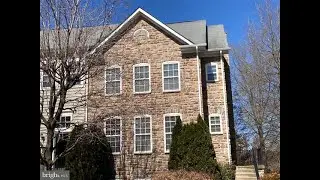 400 LEEDS RIDGE COURT