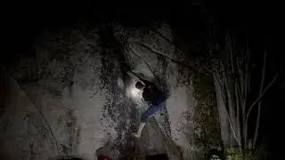 Distilled Iron Left (V3) - Tall Beta: Lake Tahoe Bouldering [Pfiff]