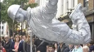 Secret revealed: SILVERMAN levitation trick, floating man trick #streetentertainer #streetperformer