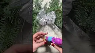 Новогодняя гирлянда с еловыми ветками