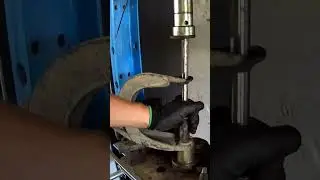 CORRECTLY CHANGE THE SILENT BLOCKS OF THE UPPER LEAD ARM OF VAZ KLASSIKA.