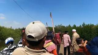 Petik Laut Desa Karanganyar pantai Grinting