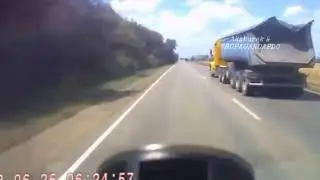 ПРИКОЛЫ НА ДОРОГАХ, ДАЛЬНОБОЙЩИКИ И ФУРЫ.\\\.