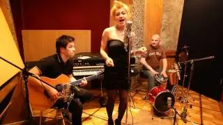 One O' Clock Trio-Stayin Alive (Bee Gees acoustic cover)