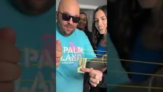 Can anyone explain this magic trick? 🤯