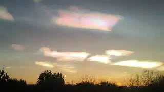 Что за цветные облака? Необычное явление.