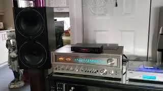 beautiful speaker kef C-55 drive nancy sinatra / fisher receiver vintage audio crazy eugene