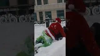 Гринч утащил красавицу - ПРАНК🔥