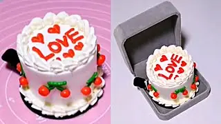 Mini Cake for Valentine's Day | Easy Cake Decorating Tutorial