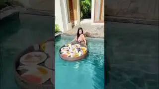 dj Pamela Safitri berbikini 
