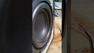 хорошо двигается динамик