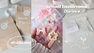 Small business diaries ─ packing orders and organizing new pastel beads charms ─⋆. 𐙚 ˚🤍💭💌
