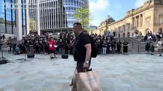 The People's Show Choir, Live Rehearsal in Chamberlain Square, Birmingham
