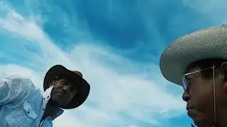 На плоту по реке