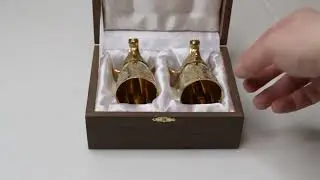 Набор из двух стопок-перевёртышей "Лось" из бронзы - обзор от магазина подарков "Счастливый случай"