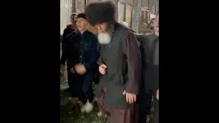 Уважаемый Муфтий ЧР с молодыми мюридами !!!