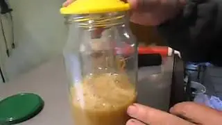 Способ удалить воду из технического масла с помощью цеолитов.