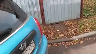 Стоп Хам. Перекрыл выезд инвалиду.