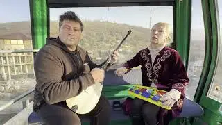 С праздниками!