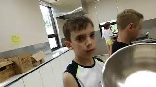 Готовим пиццу в Корее