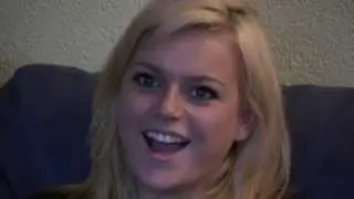 girl hypnotized with open mouth