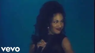𝑆𝑒𝑙𝑒𝑛𝑎 • El Chico del Apartamento 512 || Feria Monterrey 1994 HD