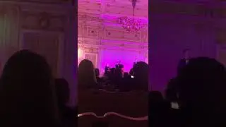 «Dicitencello vuje