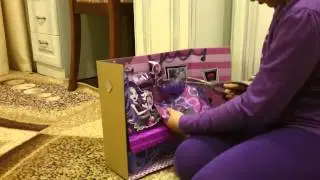 Распаковка новой игрушки
