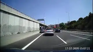 ⚠️Tesla уходит от удара. Автопилот.⚠️
