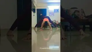 Yoga Flow For Strengthening Muscles #youtubeshorts #yoga #trending #fitness #shortvideo