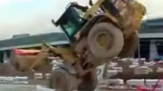 Cab Controls and Features  (Cat® 926M, 930M, 938M Wheel Loader Operator Tips)