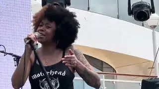 Nikki Hill HEAVY HEARTS AND HARD FISTS