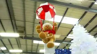 Instore Nadolig/Christmas entertainment at The Range Glannau Dyfrdwy/Deeside store Cymru/Wales