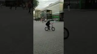 стрит трюк на bmx #бмх #bmx #трюкинабмх #dimabar #bmxstreet