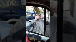Русский уже курит НАСАВАЙ)