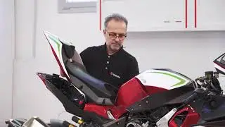 Bimota Tesi H2. How to assembly seat and fuel tank.