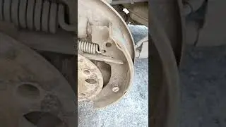 стук на заднем колесе.