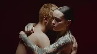 Flèche Love - Acherontia Atropos (Official Music Video)