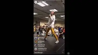Taylor Hatala teaching live stream at road to buildabeast Orlando Florida