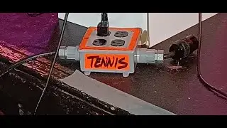 Tennis Ladies Don't Play Guitar (LIVE)