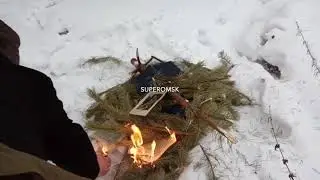 В Омске на камеру сожгли собрания сочинений Ленина в день его смерти