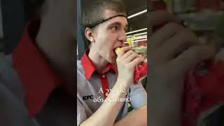Максим устроился на работу 