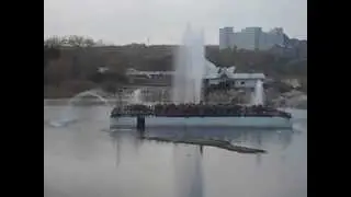 фонтан на воде в городе Иркутске/fountain on the water in the city of Irkutsk