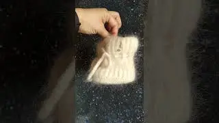 Вязаные пинетки из ангоры 