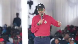 Perezida Kagame araririmbye, abaturage bo barahogoza. Kwamamaza bigiye byatangira muri FPR