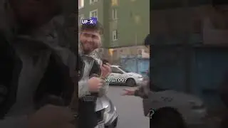 Ахмед оценивает новую тачку Гаджи. 