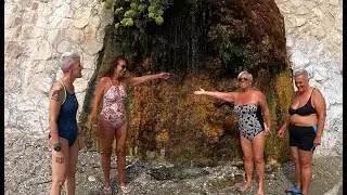 DOCCIA NATURALE ALLA BAIA DEI SARACENI DI FINALE LIGURE (LIGURIA - ITALY)